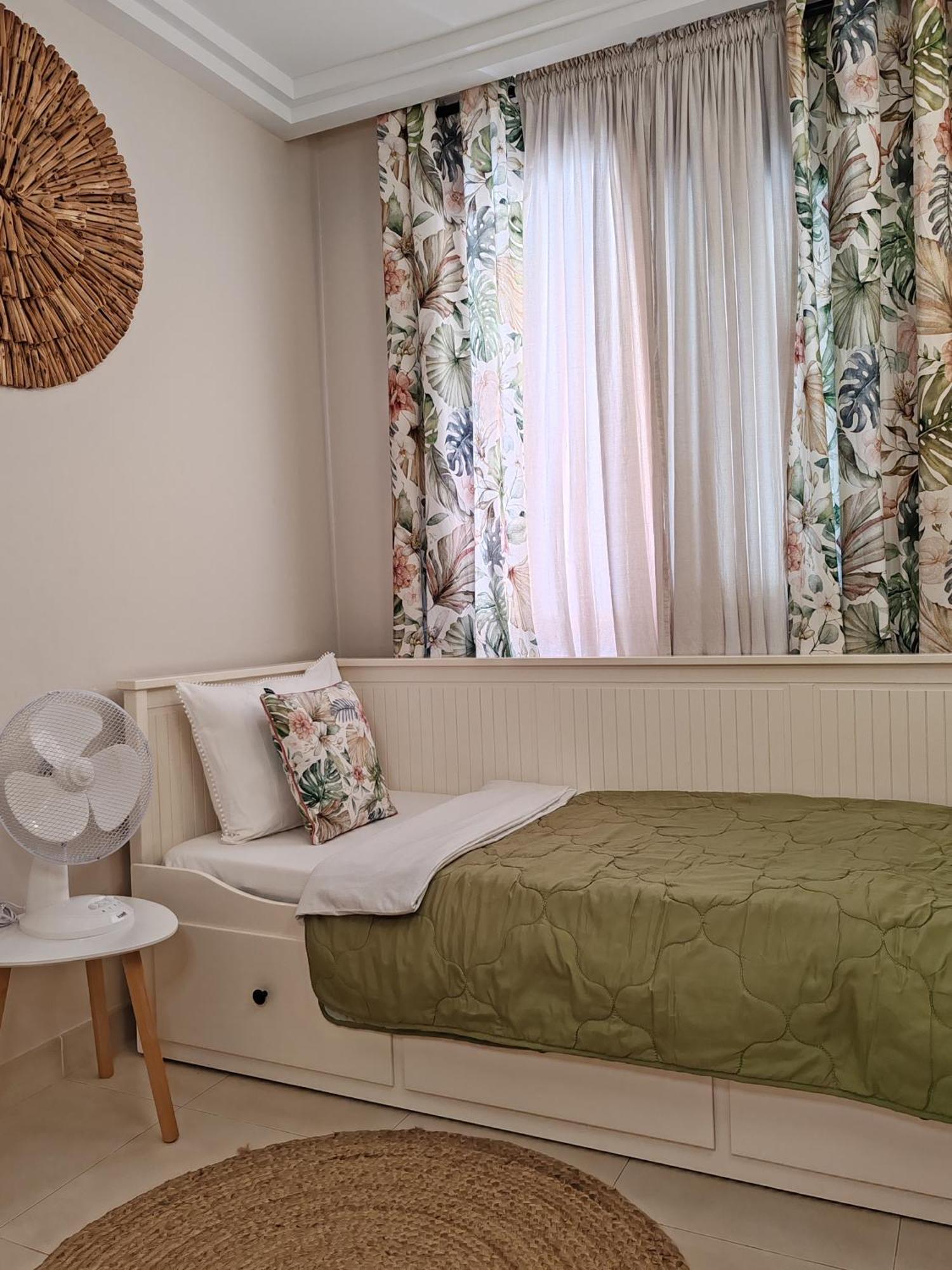 Paula Pool Apartment Adeje أذيخي المظهر الخارجي الصورة