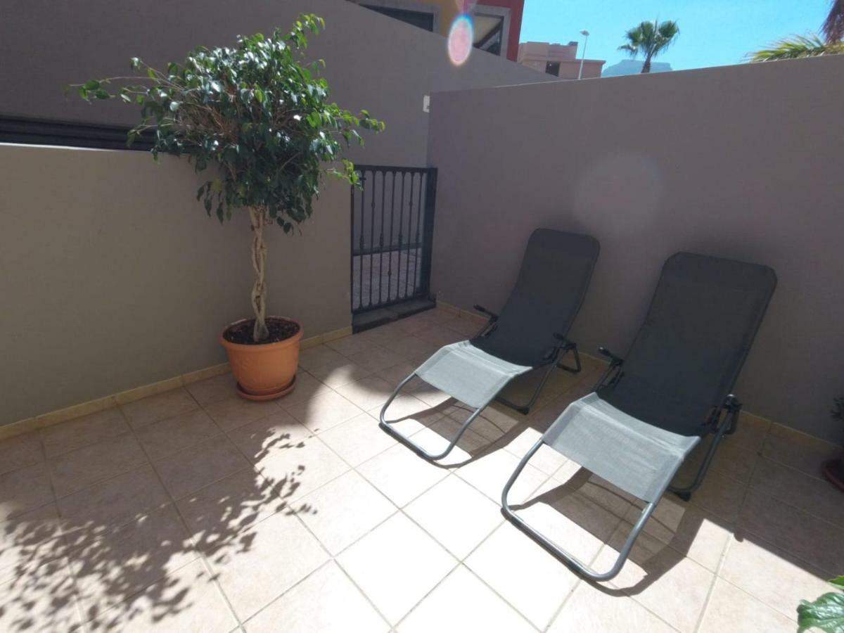 Paula Pool Apartment Adeje أذيخي المظهر الخارجي الصورة